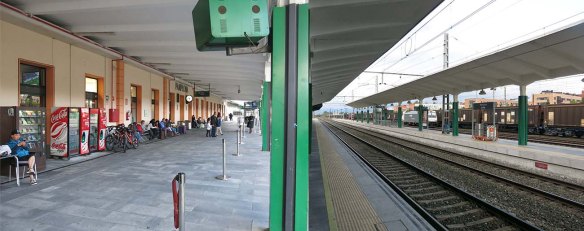 Pamplona_TrainStation_2531_32_1000